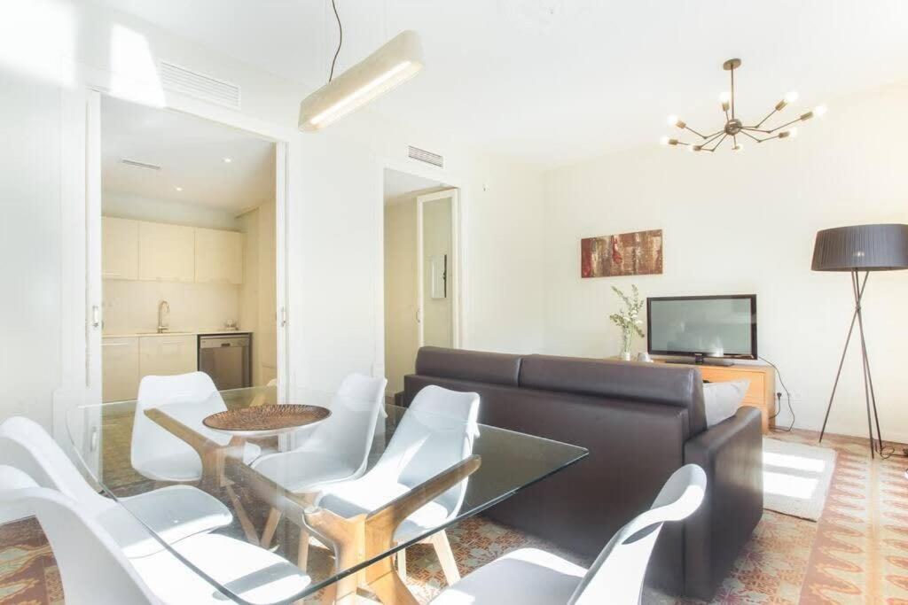4Bedroom Apart With Balcony In Las Ramblas 3-2 Barcelona Eksteriør billede